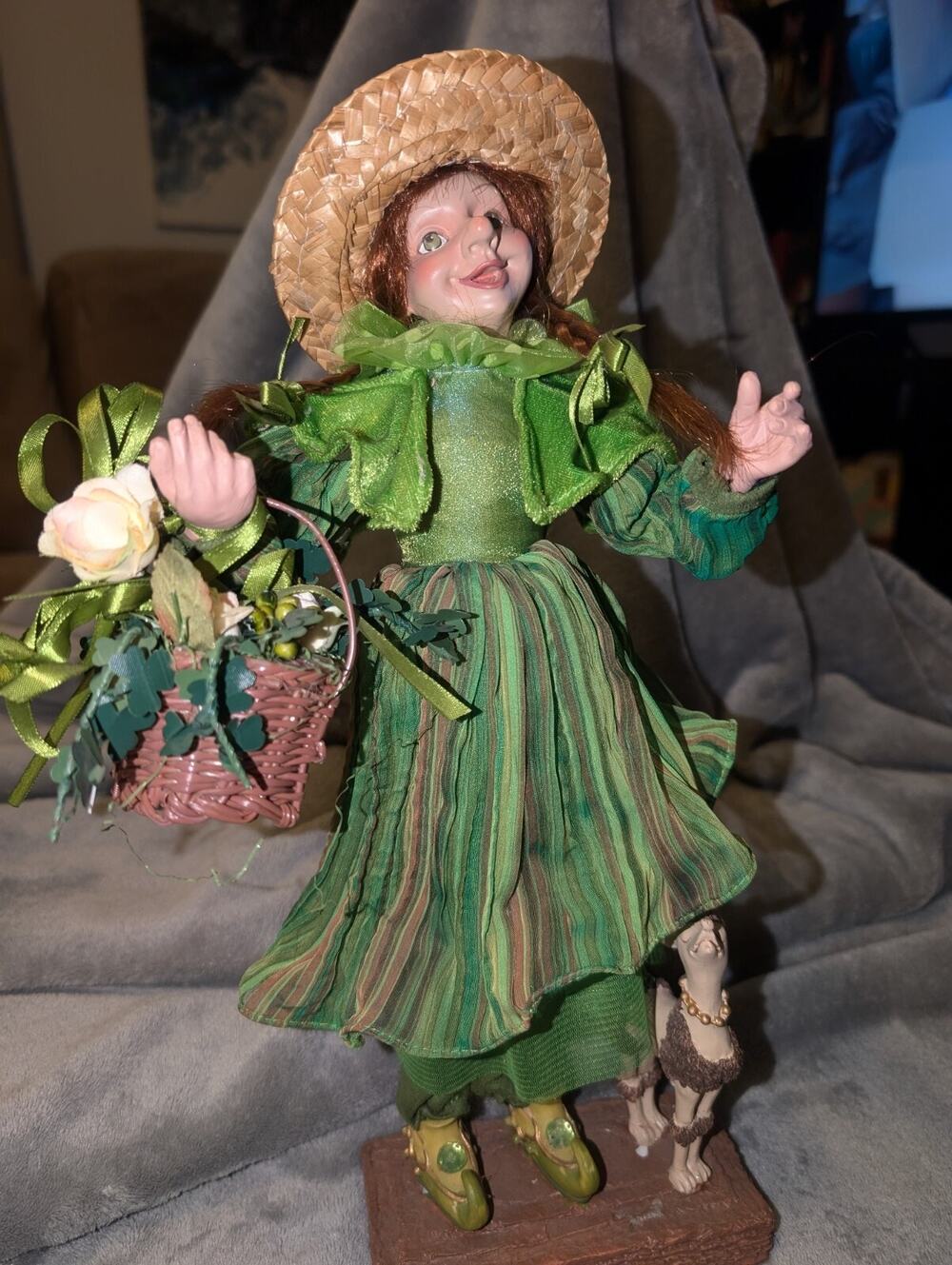 Irish Leprechaun Lady With Poodle 15” Figurine Statue Decor